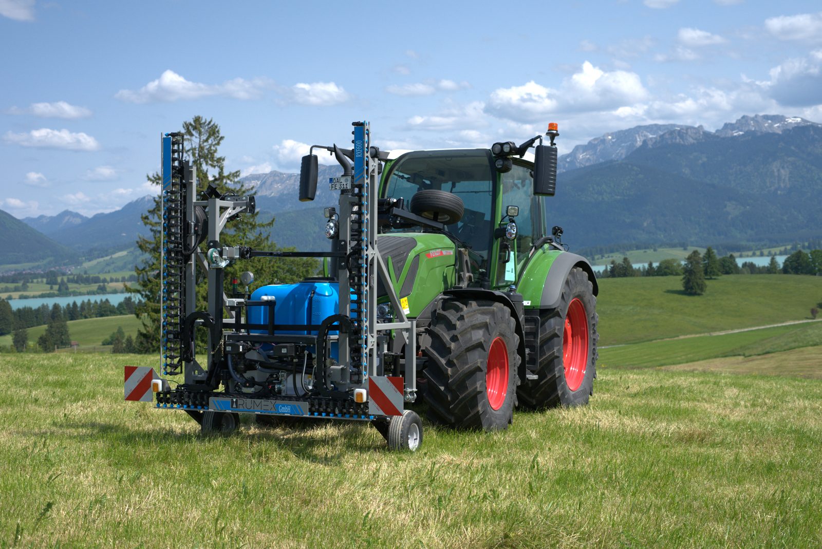 RUMEX RXF600 dans une prairie de montagne