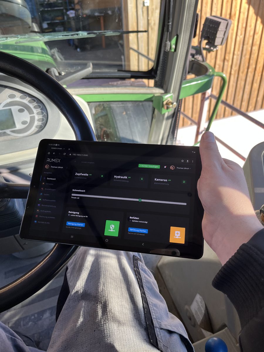 Terminal de commande RUMEX dans la cabine